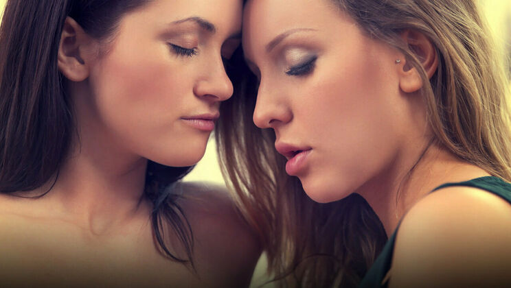 [SexArt] - 2014 Seduction Through Glass - Whitney Conroy - Tess B
