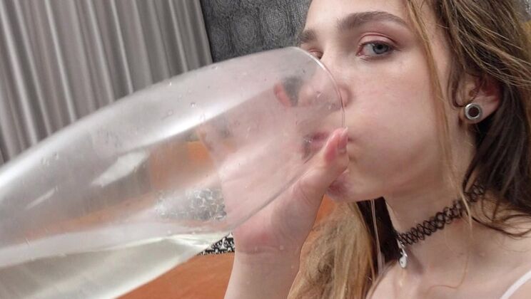 [ErikaKortiStudio] - 18yo Ellie Wain Gets Destroyed by Two Black Cocks - DP, Pee, Cum Swallow - Momo - Ellie Wain - Romeo Fist