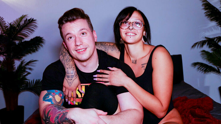 [HotGuysFuck] - Mai Cox, Short Hair, Takes Billy Burke's Dick! - Mai Cox - Billy Burke