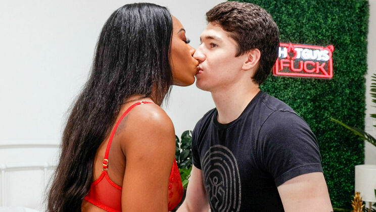 [HotGuysFuck] - First Time Sex: Nadia Jay and Fabio Armani's Hot Encounter - Nadia Jay - Fabio Armani