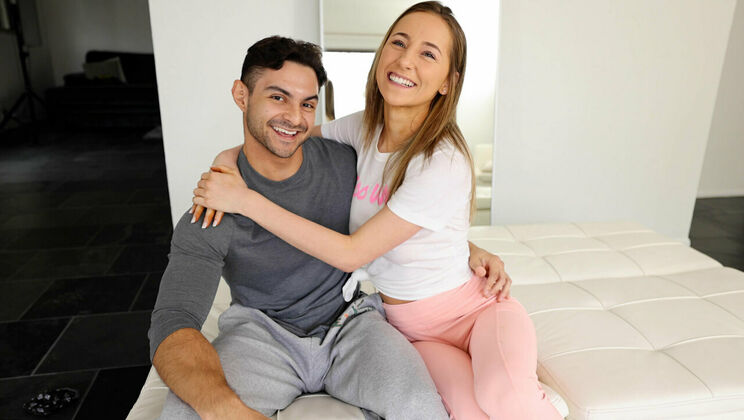 [HotGuysFuck] - Gianni Coval Takes Madison Peach's Virginity with His Big Cock - Madison Peach - Gianni Coval