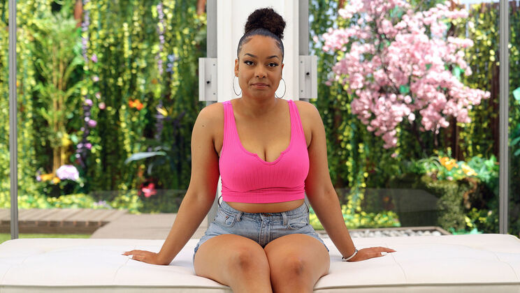 [NetVideoGirls] - Casting Call: Sarah's Deepthroat - Sarah