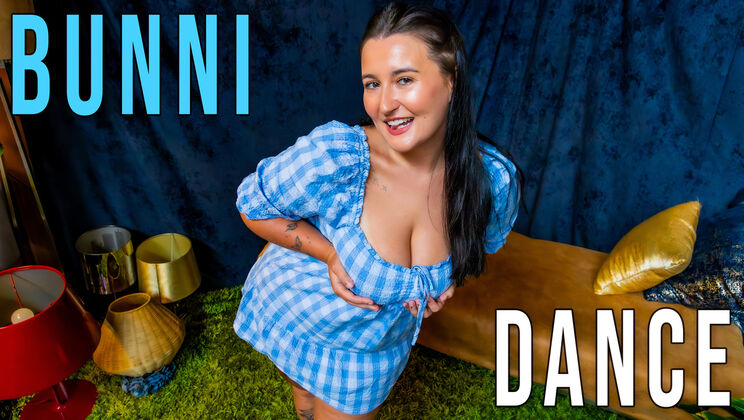 [GirlsOutWest] - Big Tits Australian Girl Dancing - Bunni