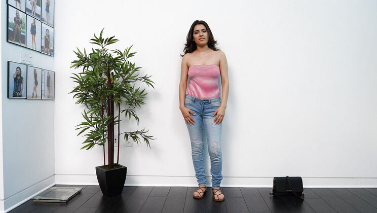 [CastingCouchHD] - Daisy Audition Blowjob Cumshot - Daisy