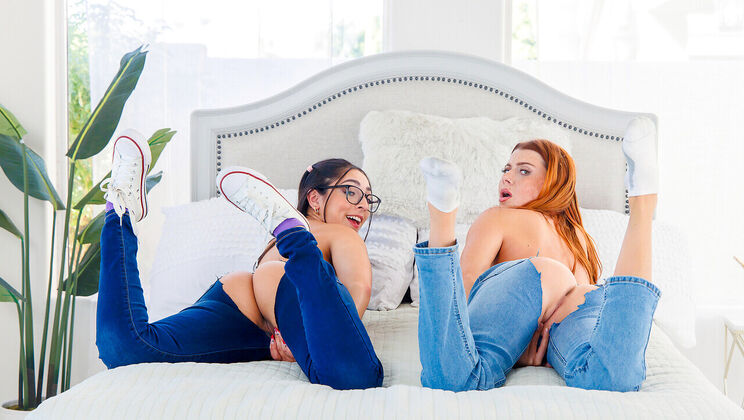 [StepSiblingsCaught] - Stepbro Pounds Both Pussies - Shaved & Wet - Victor Ray - Madison Wilde - Stella Luxx