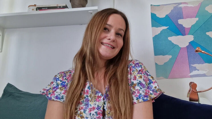 Spin the Bottle - German Teens Go Wild