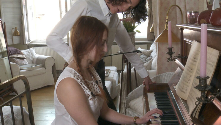 Hairy and Horny: Lolo and Rococo