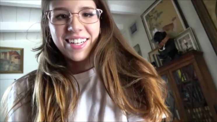 [PerfectGirlfriend] - Big Ass Teen Cuddle - Isabel Moon