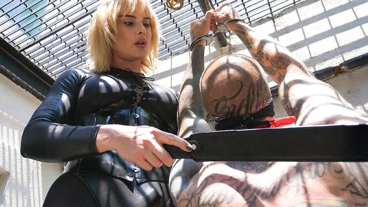 [Submissed] - Heavy's Tattooed Body Gets Flogged by Lucy - Lucy Heart - Heavy